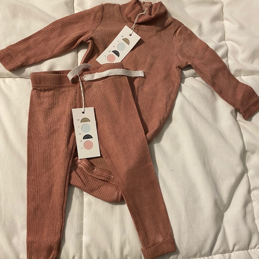 NWT Coco Blanc 6/9 Month Onesie Set - Blush